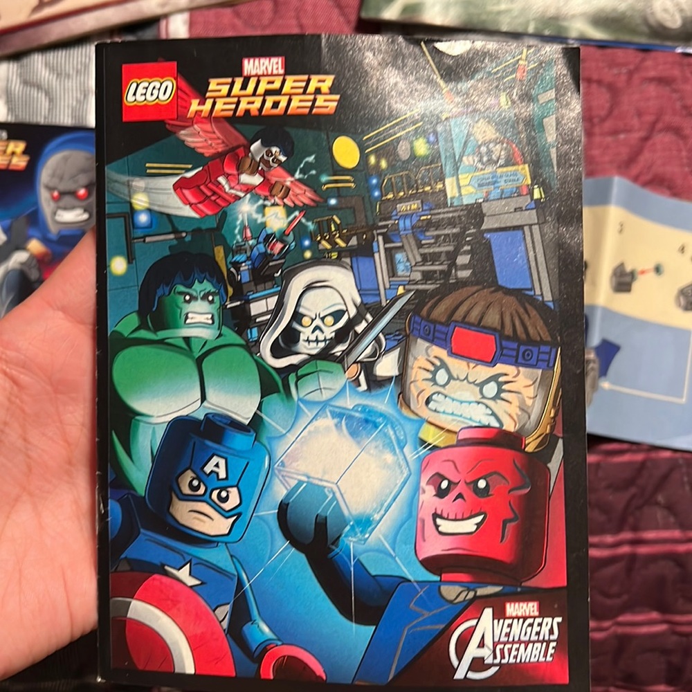 Lego marvel superheroes mini comic